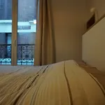Rochechouart - 2 Pieces - Paris 17